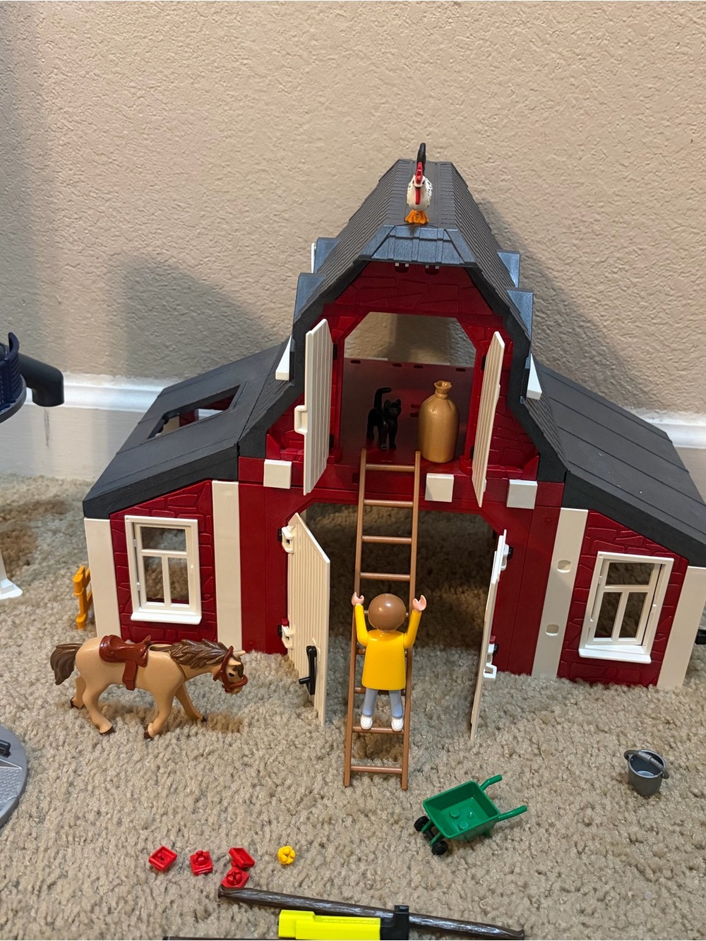 Playmobil 9315 and 9316 Red Barn with Silo and Farm Animals